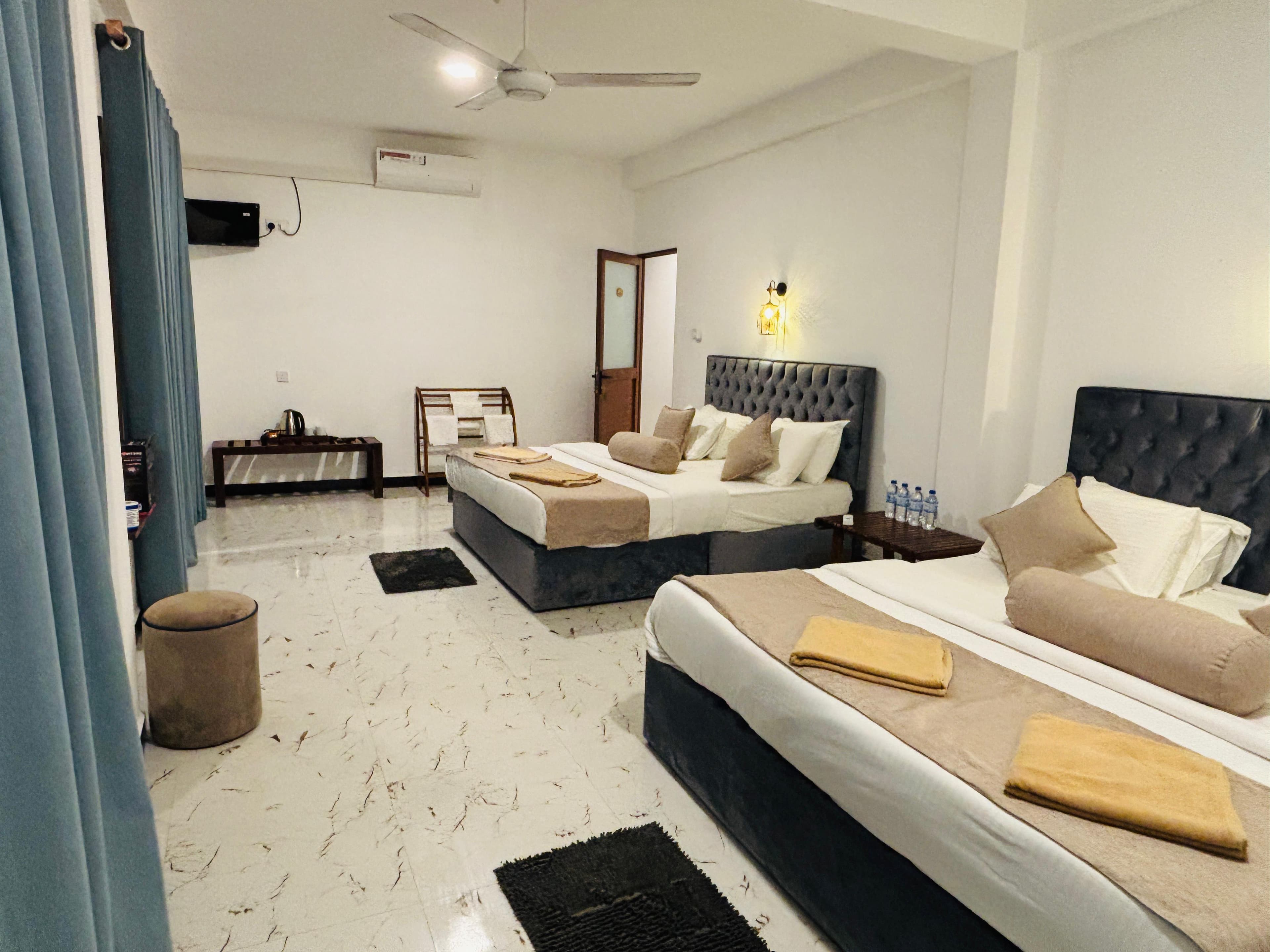 Standard Suite with Garden Breeze
